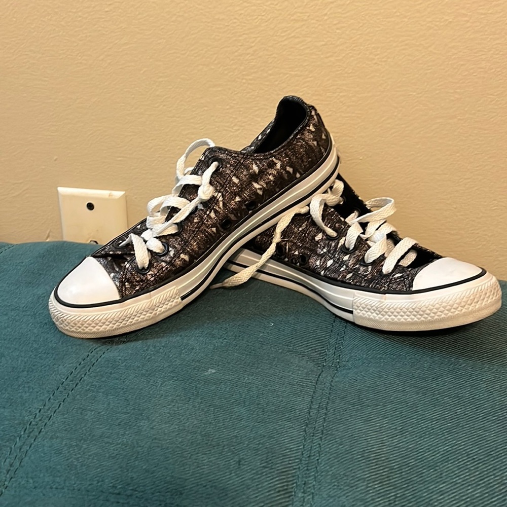 Converse, black and silver speckled, size 7